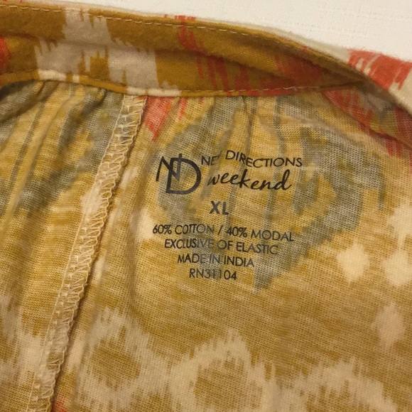 New Directions Cold Shoulder Aztec Print Top - Picture 4 of 6